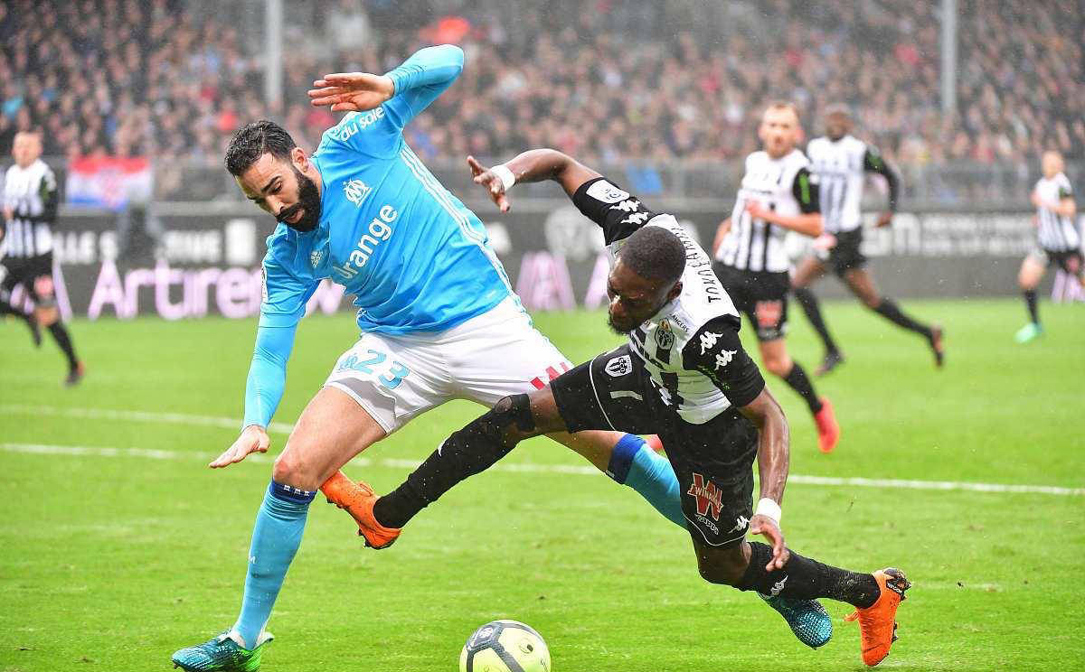 关于马赛客场告捷，法甲前四势头良好的信息