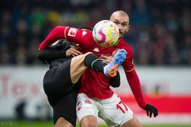 美因茨客场逆转成功,取得关键胜利的简单介绍 美因茨客场逆转成功,取得关键胜利的简单介绍