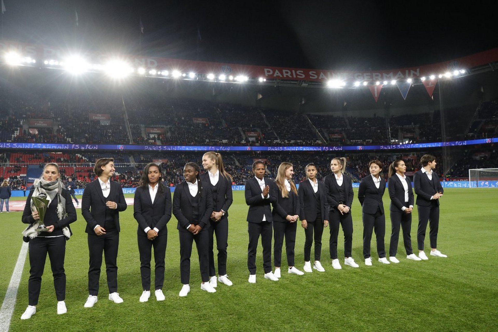 法国女足精英聚会,里尔队在精彩比赛中获胜 法国女足精英聚会,里尔队在精彩比赛中获胜