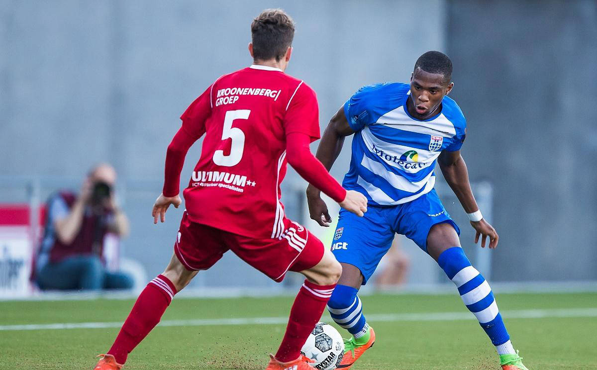 阿贾克斯连续击败对手,夺冠热情高涨! 阿贾克斯连续击败对手,夺冠热情高涨!