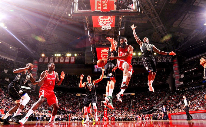 九游官网-拉维尔队在对决中赢得胜利，实力逐渐增强