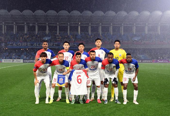 关于上海申花主场大胜,全队士气高涨的信息 关于上海申花主场大胜,全队士气高涨的信息