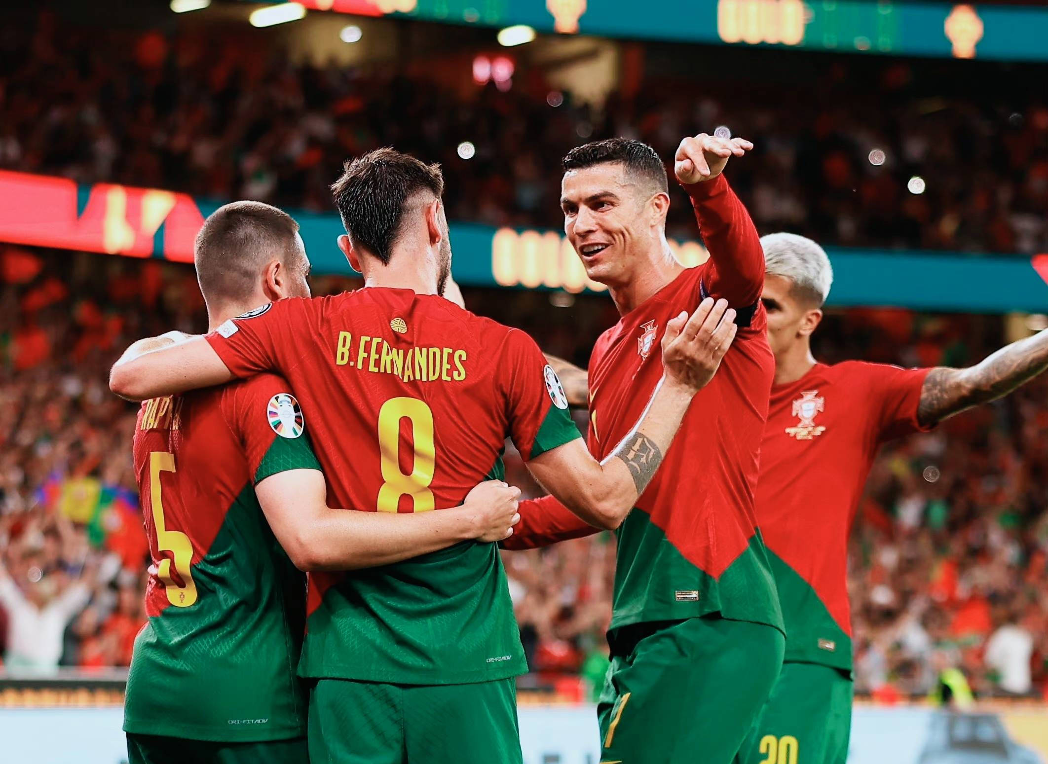 九游娱乐首页-葡萄牙队在国际足球赛上大获全胜