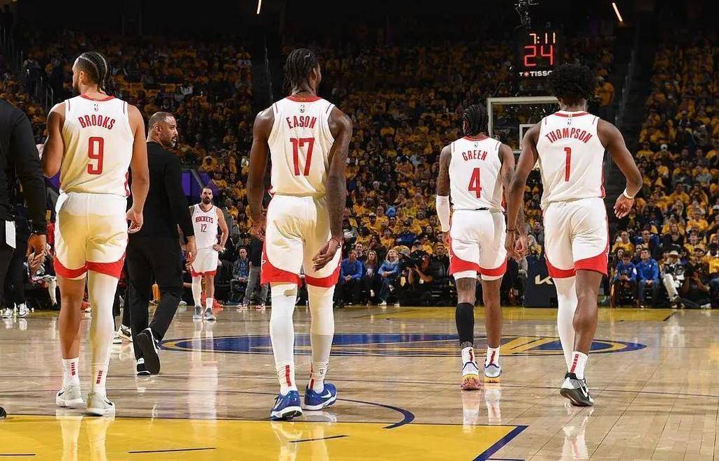 猛龙冷斩快船,西老炮创助攻封盖破坏黑马 猛龙冷斩快船,西老炮创助攻封盖破坏黑马