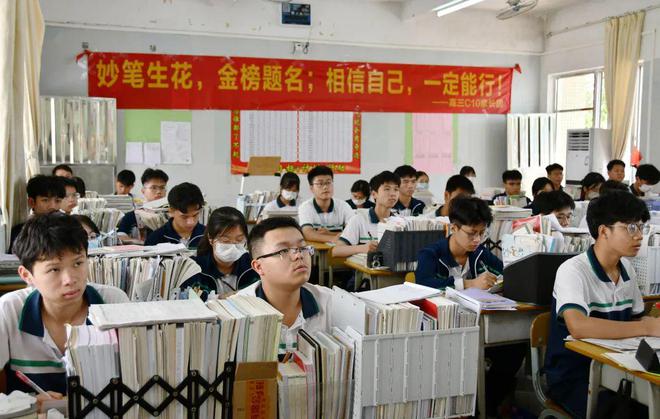 九游娱乐官方-包含戴雅队员身体状态绝佳，备战全力以赴，决心取得好成绩的词条