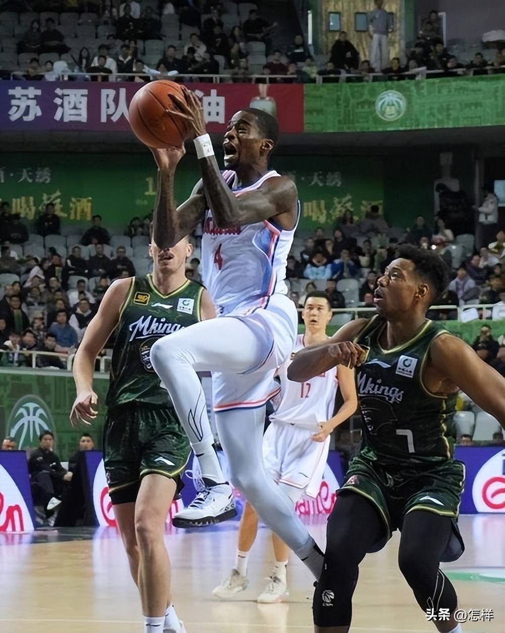 九游官网-关于篮球比赛惊现突发事件引关注的信息