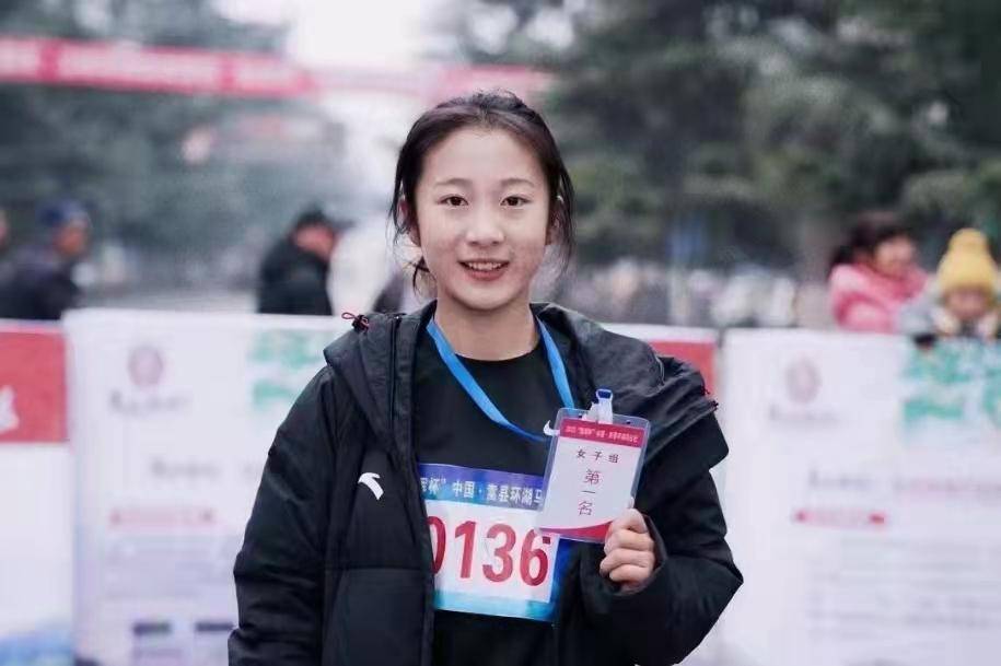 9you娱乐-斯洛伐克选手积极备战成绩斐然