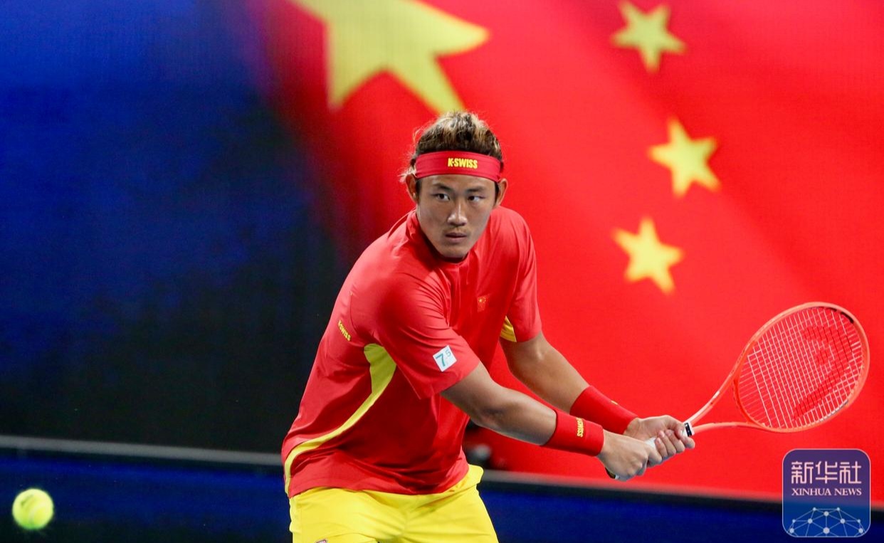 巴西队开门红,勇擒劲敌 巴西队开门红,勇擒劲敌