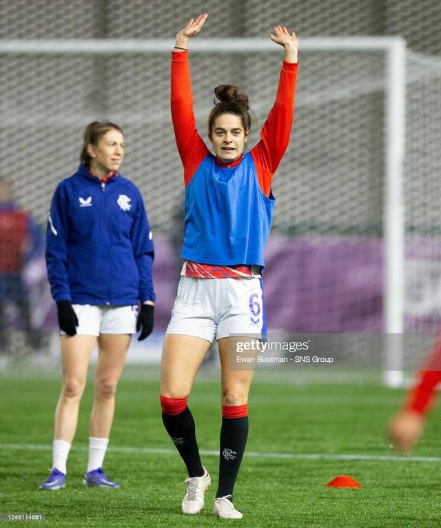 九游体育-精英女子足球联赛引爆球迷狂热