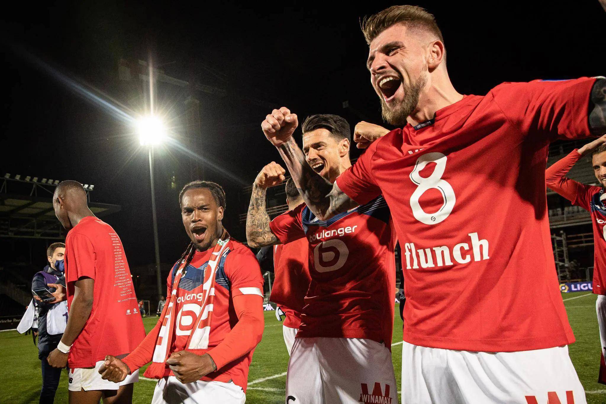 九游体育官方入口-包含格拉纳达险胜法兰克福，客场带走巨大胜利的词条