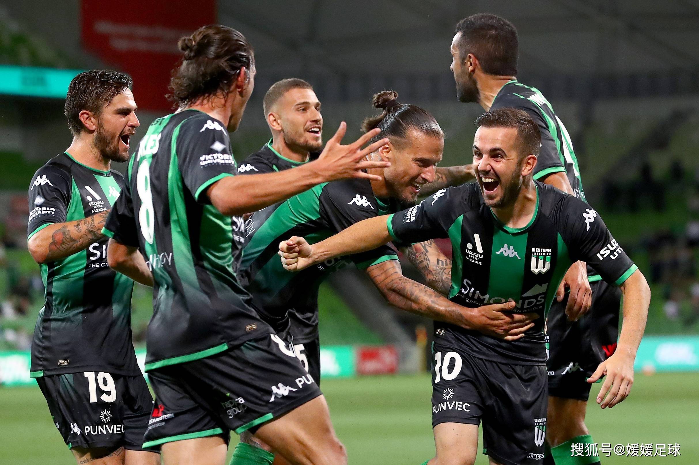 包含马德里竞技险胜阿贾克斯，保住胜利的词条