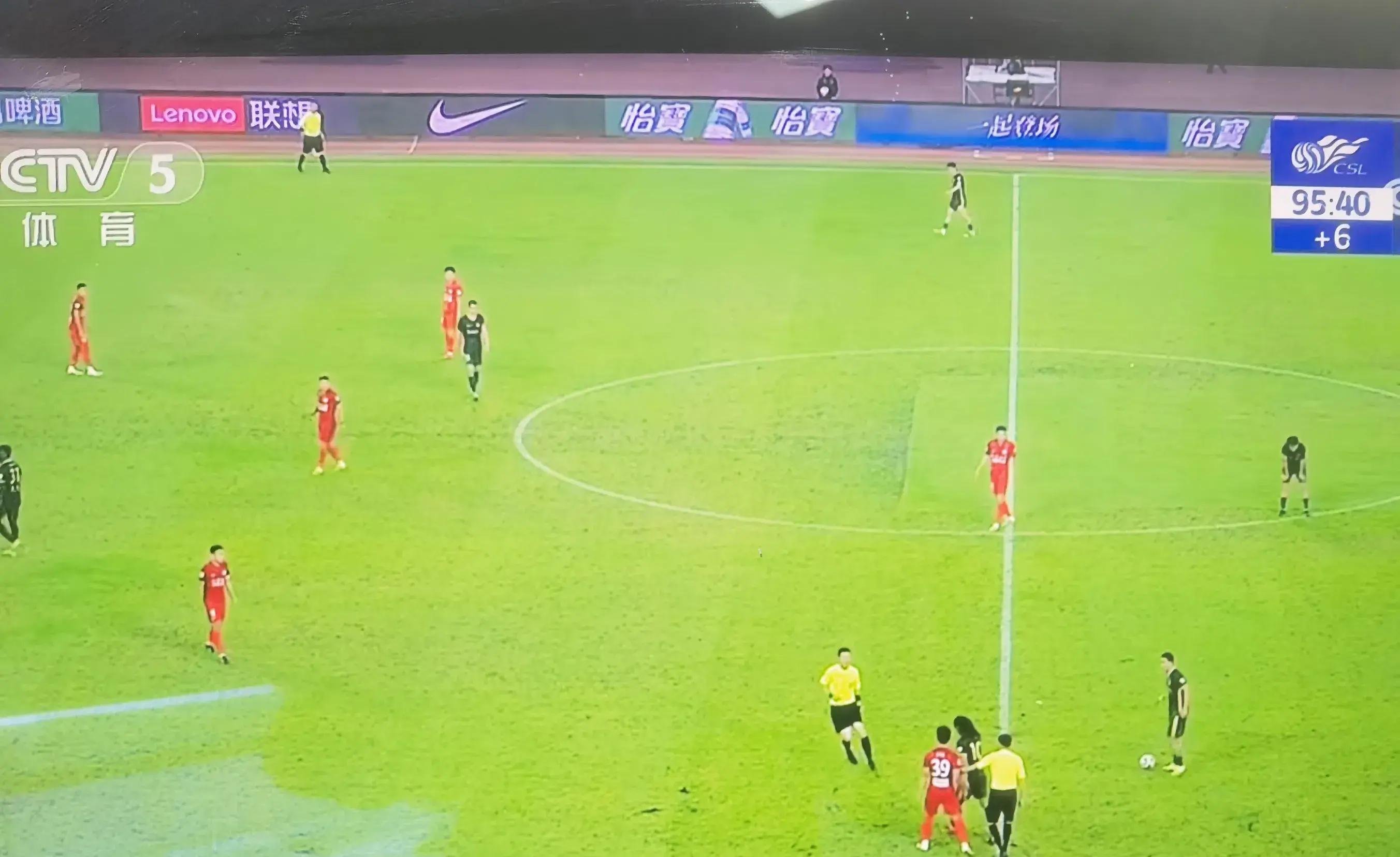 九游体育-比赛前瞬间曲折发生，引发球迷关注