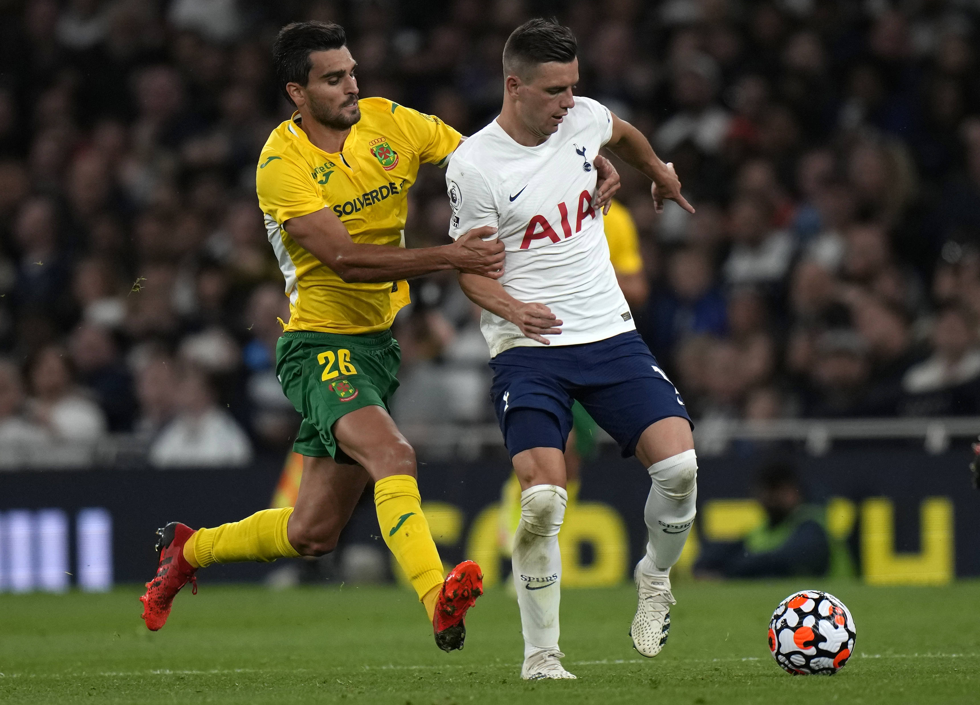 关于热刺连胜场数增加，稳坐榜首位置的信息