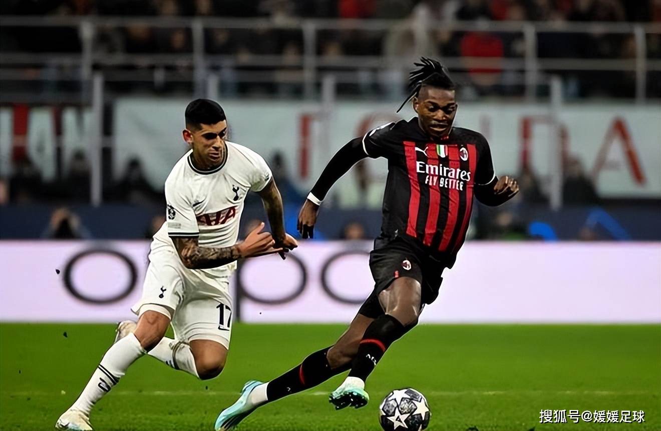 萨索洛队客场战胜对手，保持不败记录的简单介绍