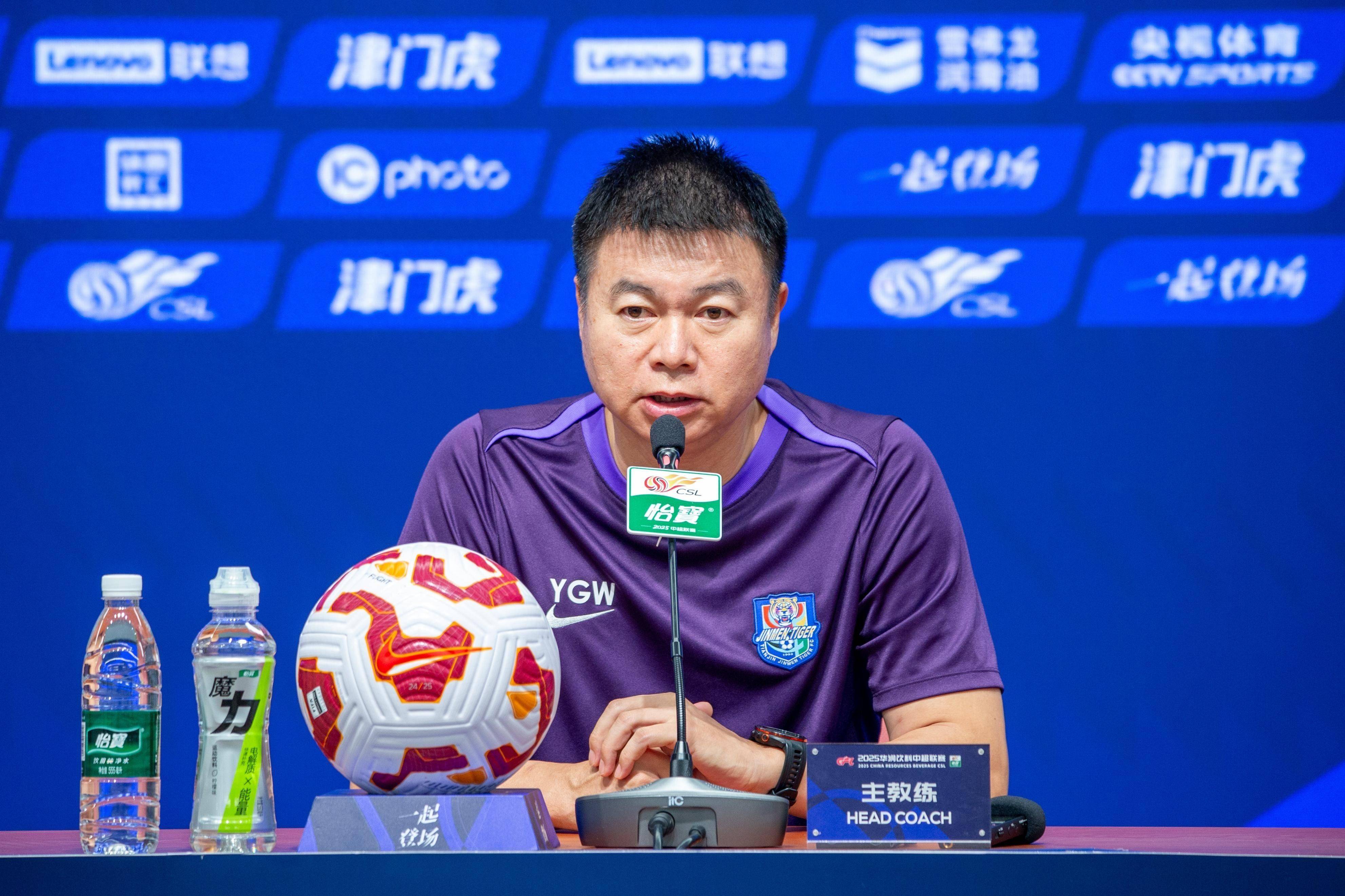 九游娱乐网站-热身赛中争胜，球队备战状态良好