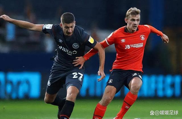 桑德兰主场大败,局势堪忧需要迅速调整 桑德兰主场大败,局势堪忧需要迅速调整