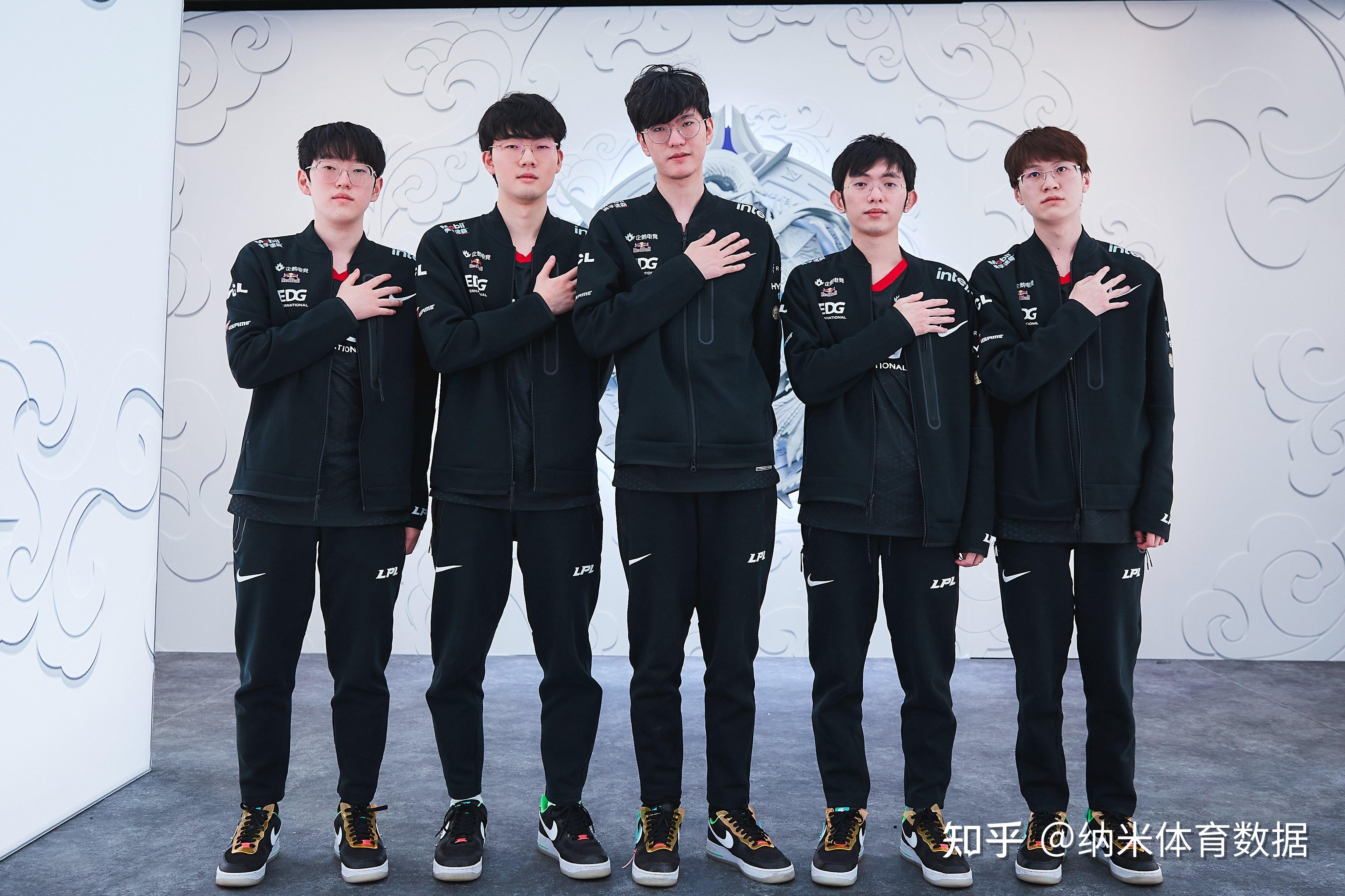 包含EG鏖战EDG,Hanssama打出惊人五杀焦点之战2025世界赛,技惊四座的词条 包含EG鏖战EDG,Hanssama打出惊人五杀焦点之战2025世界赛,技惊四座的词条