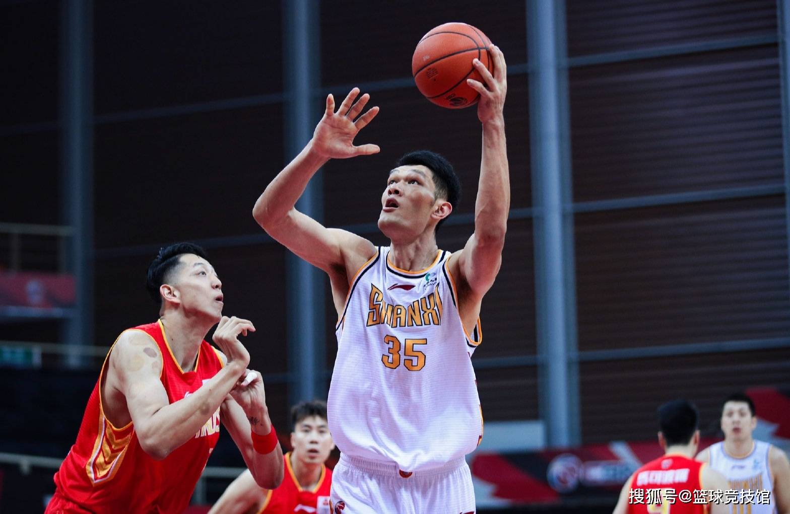 九游娱乐网页-西部强队战绩背离预期，球迷议论纷纷