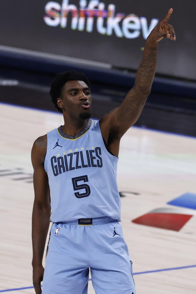 九游app下载-关于黄蜂主场力克灰熊，魔术甜瓜27分的信息