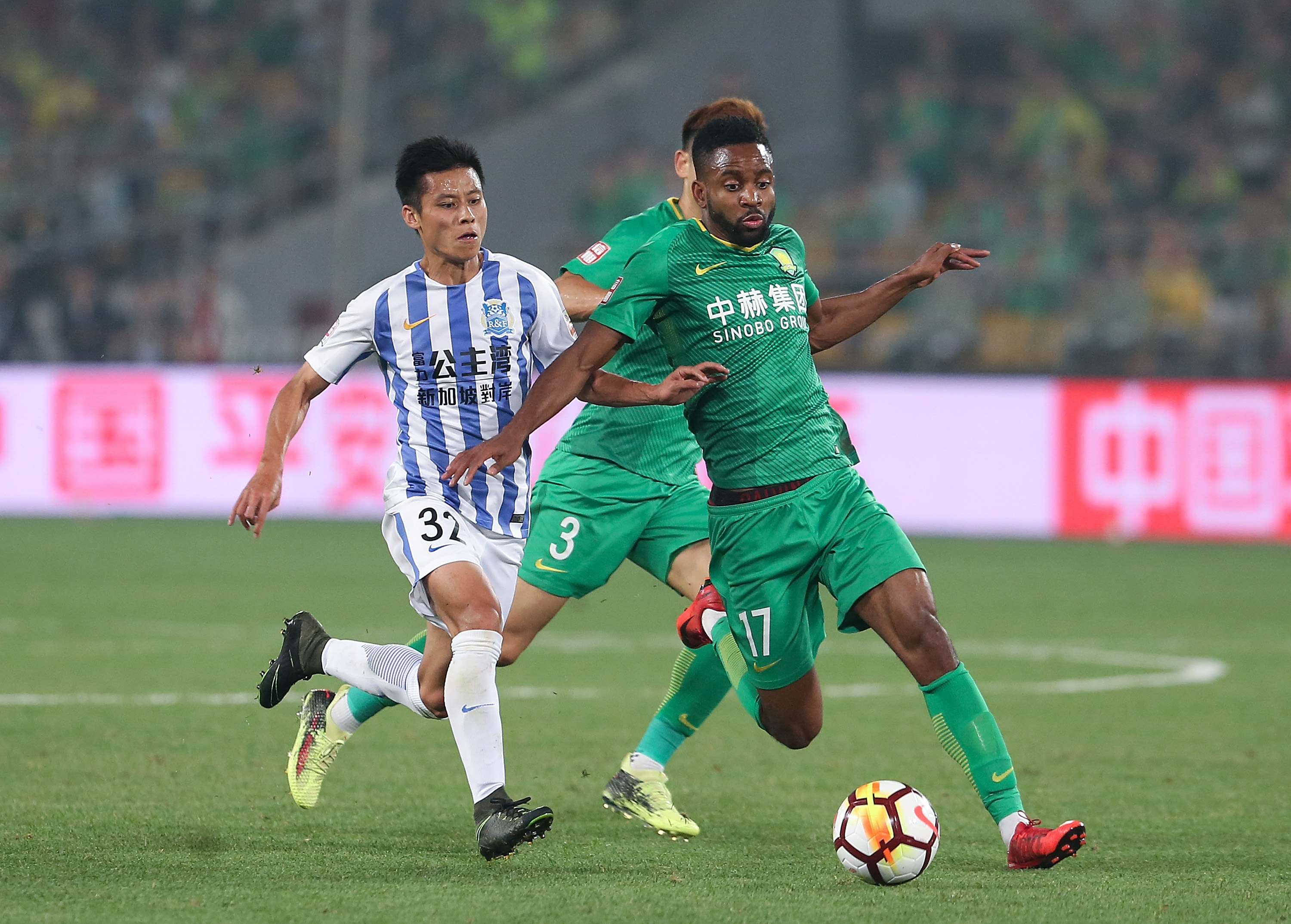 富力客场大胜,保级前景一线希望 富力客场大胜,保级前景一线希望